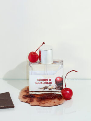 Вишня в шоколаді