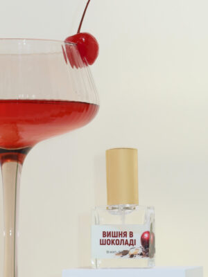 Вишня в шоколаді